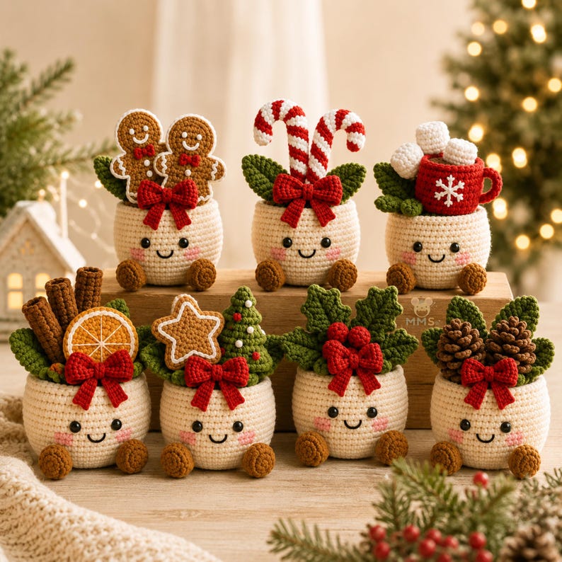 Christmas Desk Decor Crochet Pot Holiday Gift