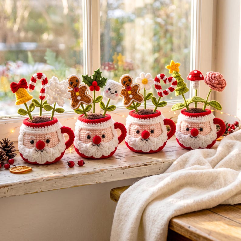 Crochet Christmas Plant Pot, Christmas Decor Gift ,Christmas Amigurumi, Festive Desk Ornament