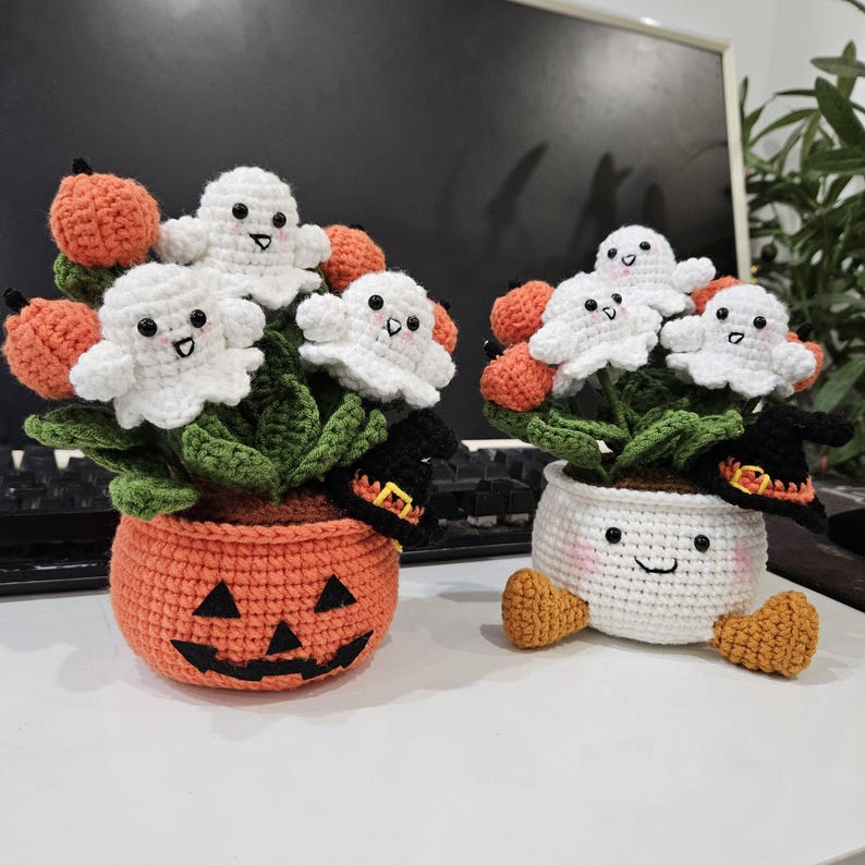 Crochet Ghost Flower Pot Halloween Desk Decor | Spooky Amigurumi with Pumpkin Flowers
